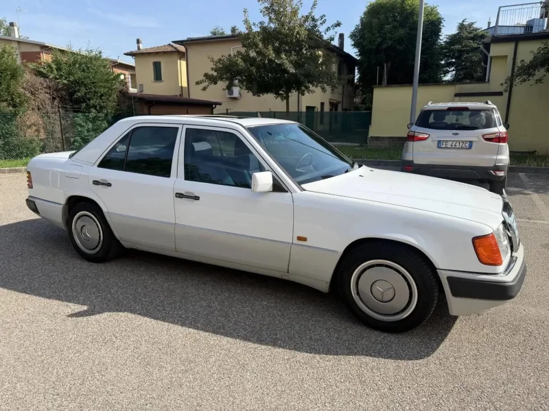Mercedes-Benz Classe E E 200 2.0 GPL - CERTIFICAZIONE ASI - OTTIME CONDIZIONI - — foto 2