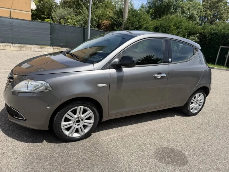 Lancia Ypsilon 1.2 Gpl - NEOP. - 12 MESI DI GARANZIA - — foto 4