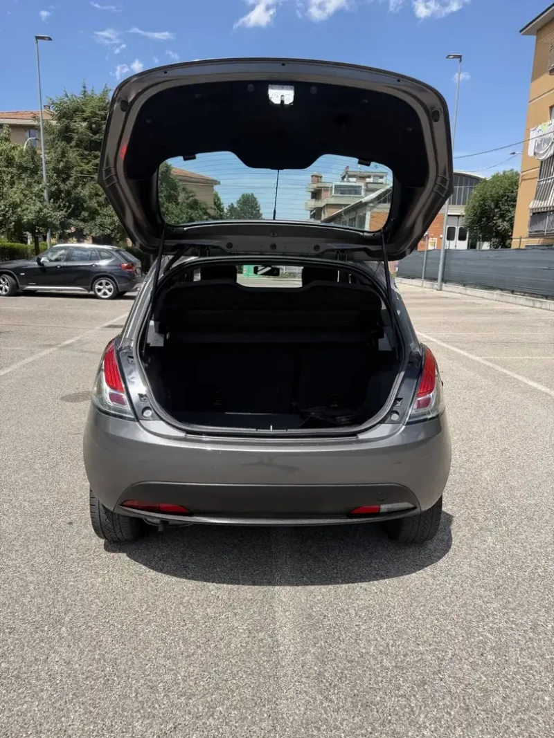 Lancia Ypsilon 1.2 Gpl - NEOP. - 12 MESI DI GARANZIA - — foto 5