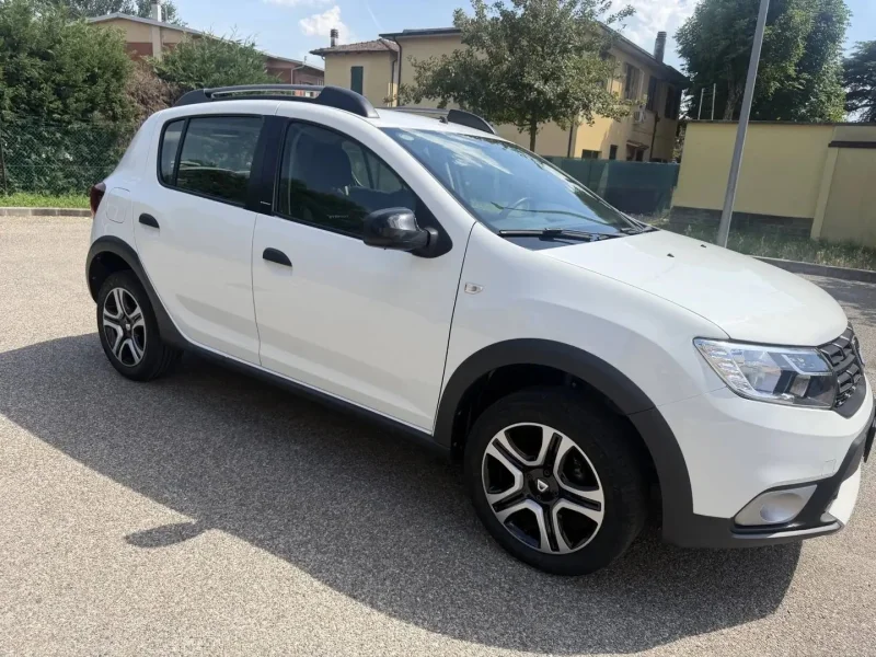 Dacia Sandero Stepway 0.9 tce Gpl - NAV. - NEOP. - 12 MESI DI GARANZIA - — foto 2