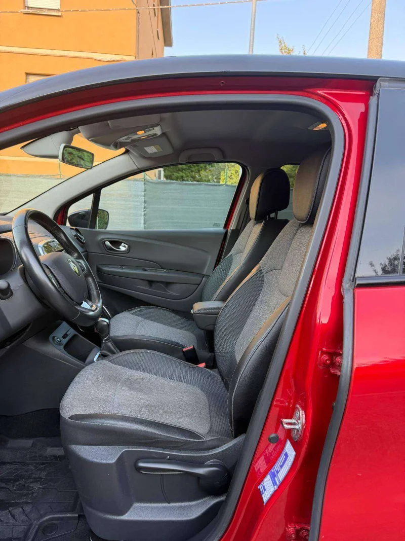 Renault Captur 1.3 TCE - AUTOMATICA - NAV. - 12 MESI DI GARANZIA - — foto 9