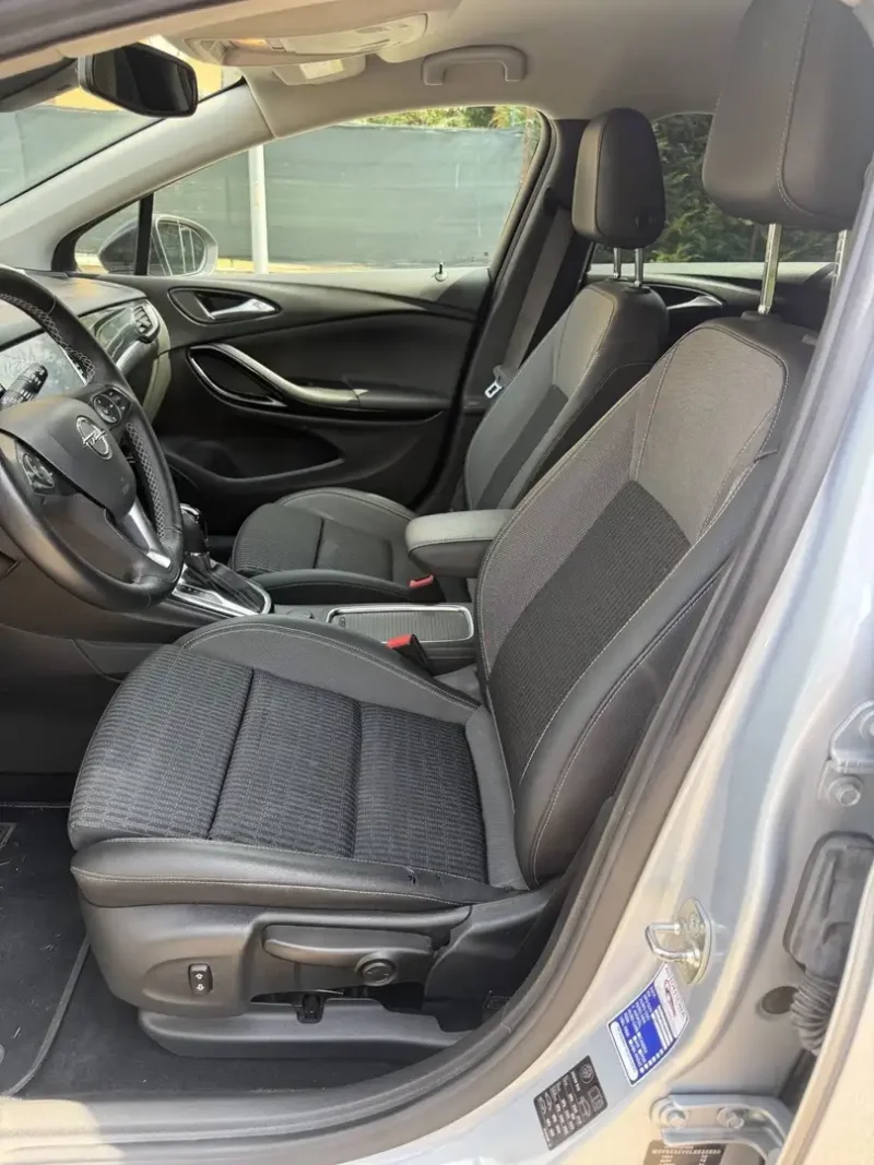 Opel Astra Sports Tourer 1.5 dci - NEOP. - NAV. - 12 MESI DI GARANZIA - — foto 9