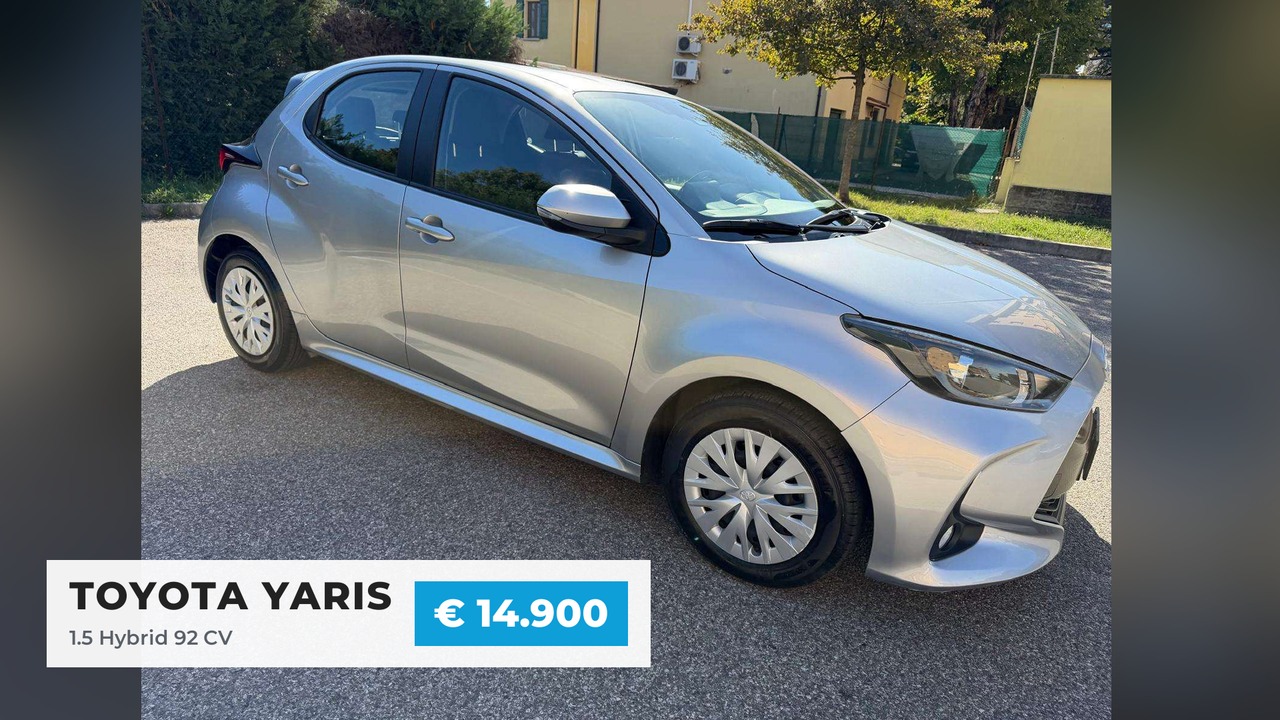Video Toyota Yaris 1.5 HYBRID - NEOPATENTATI - 12 MESI DI GARANZIA -